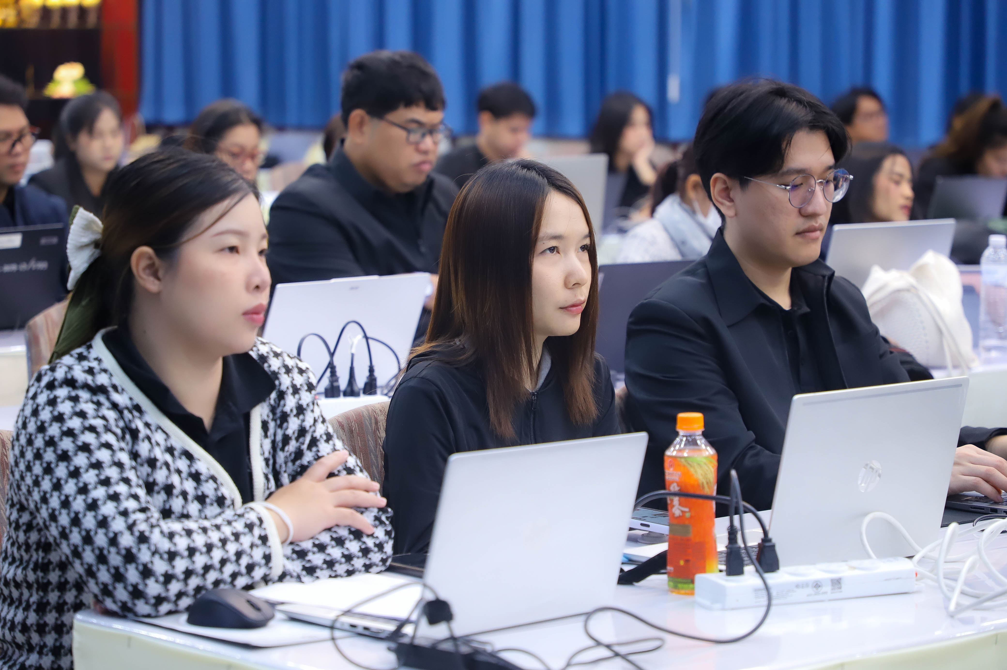 title - ส.ป.ก. ยุคใหม่!! อัปสกิลบุคลากรใช้ AI ช่วยงาน ลดเวลา-ลดพลาด เพิ่มความแม่นยำ